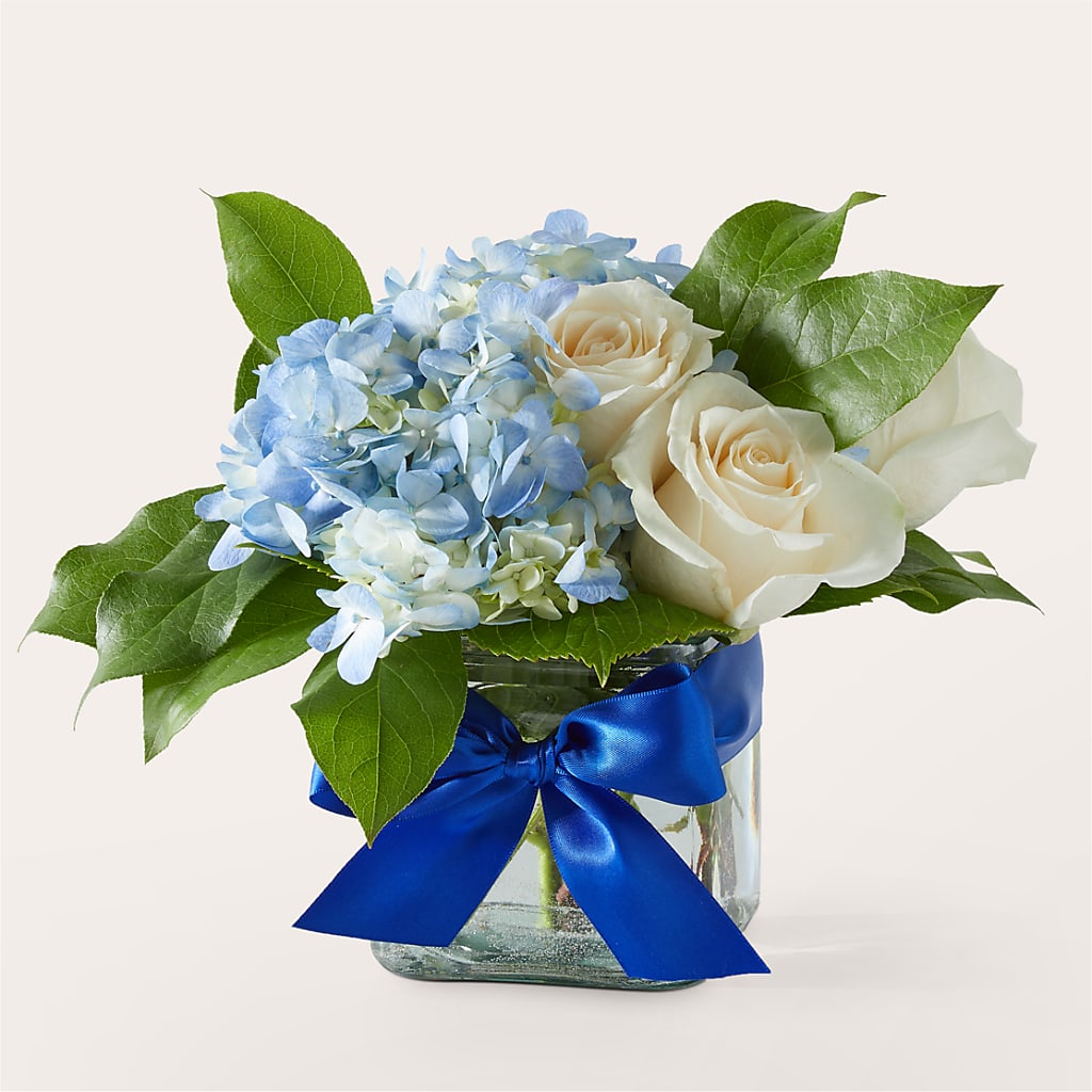 Sky Blue Delight Bouquet – Nicholasville Florist, Nicholasville KY