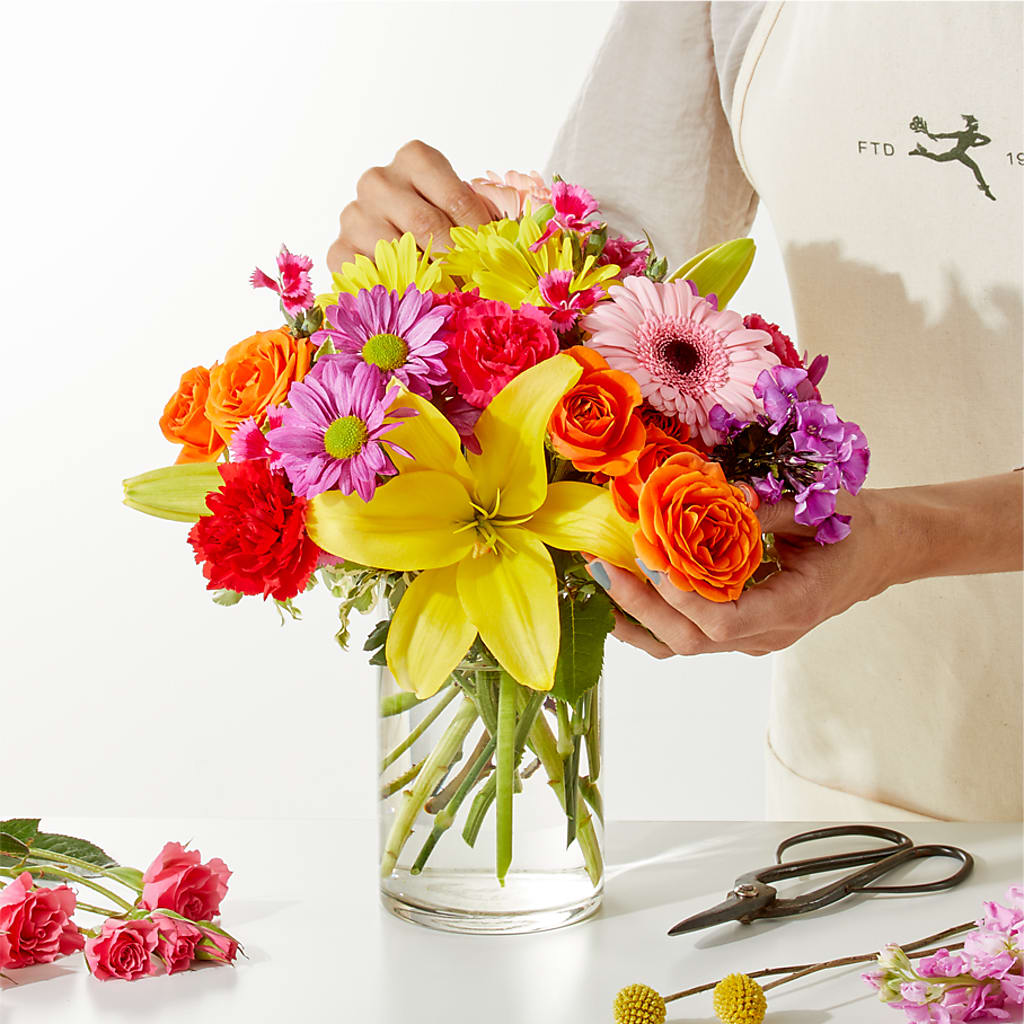 Cue the Confetti - A Florist Original – Nicholasville Florist, Nicholasville KY