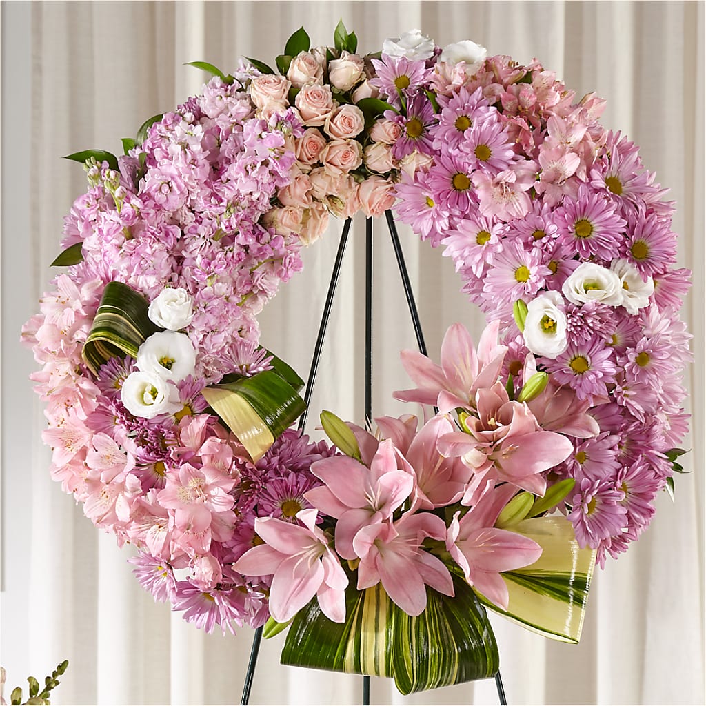 Gift of Warmth Wreath – Nicholasville Florist, Nicholasville KY