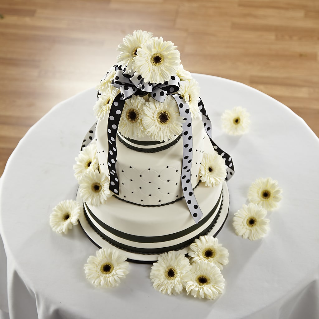 Simple Sophistication Cake Décor – Nicholasville Florist, Nicholasville KY