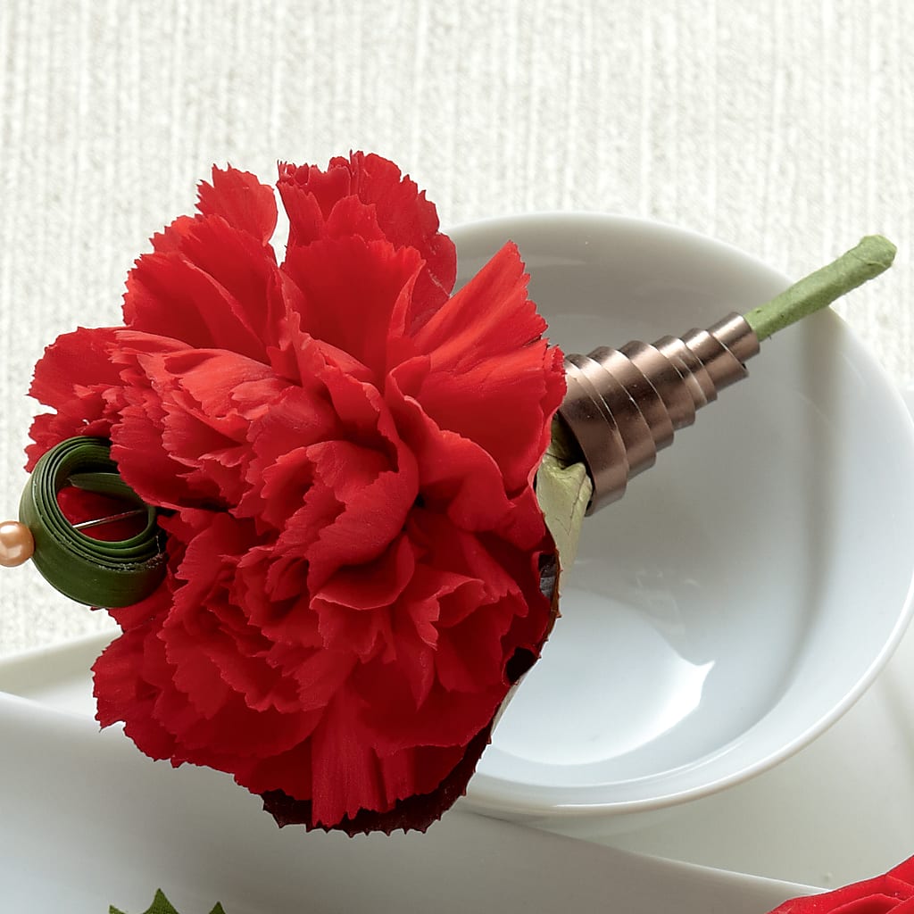 Red Carnation Boutonniere – Nicholasville Florist, Nicholasville KY