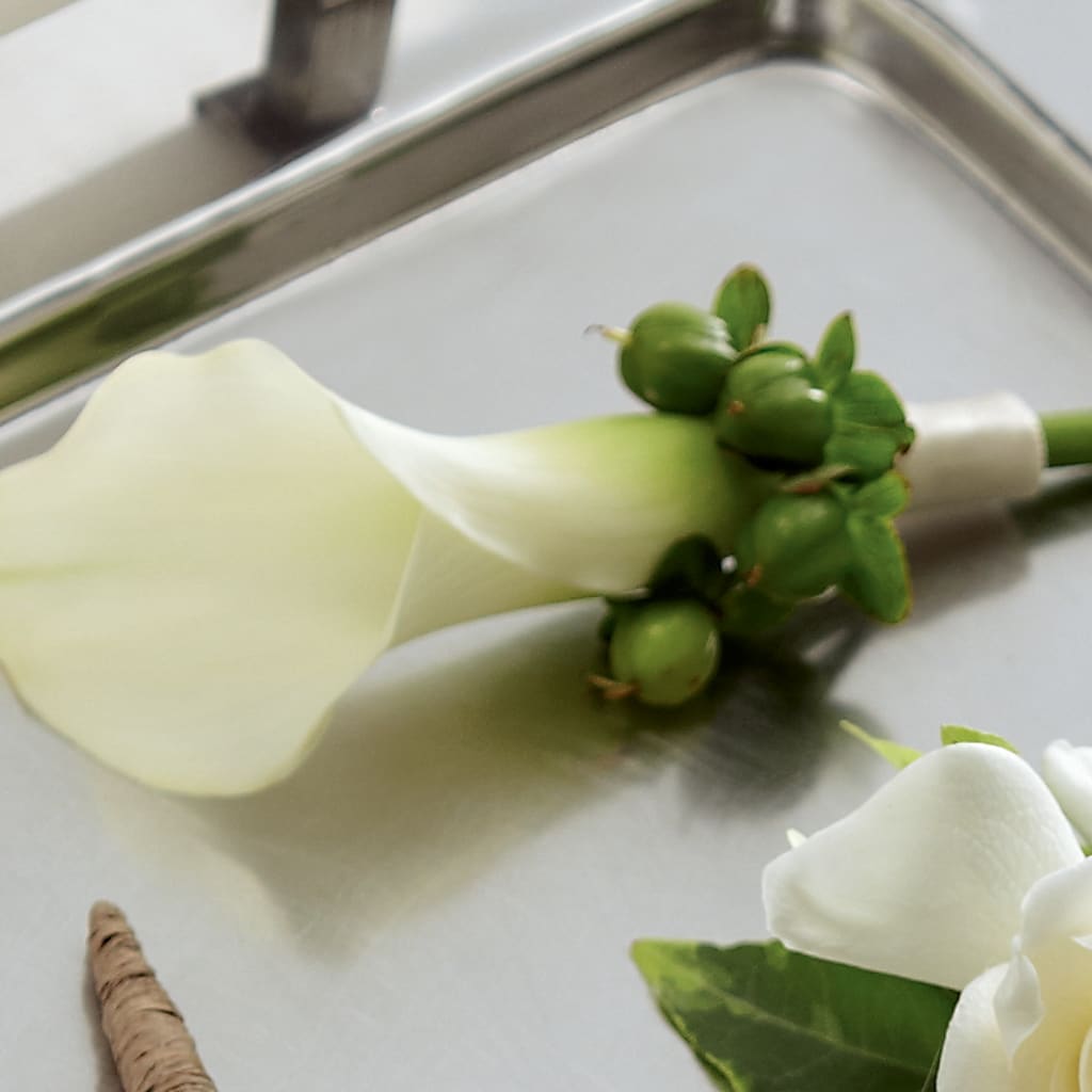 White Calla Boutonniere – Nicholasville Florist, Nicholasville KY