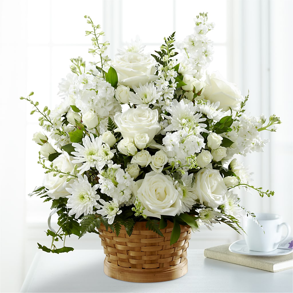 Heartfelt Condolences Arrangement –  Nicholasville Florist, Nicholasville KY