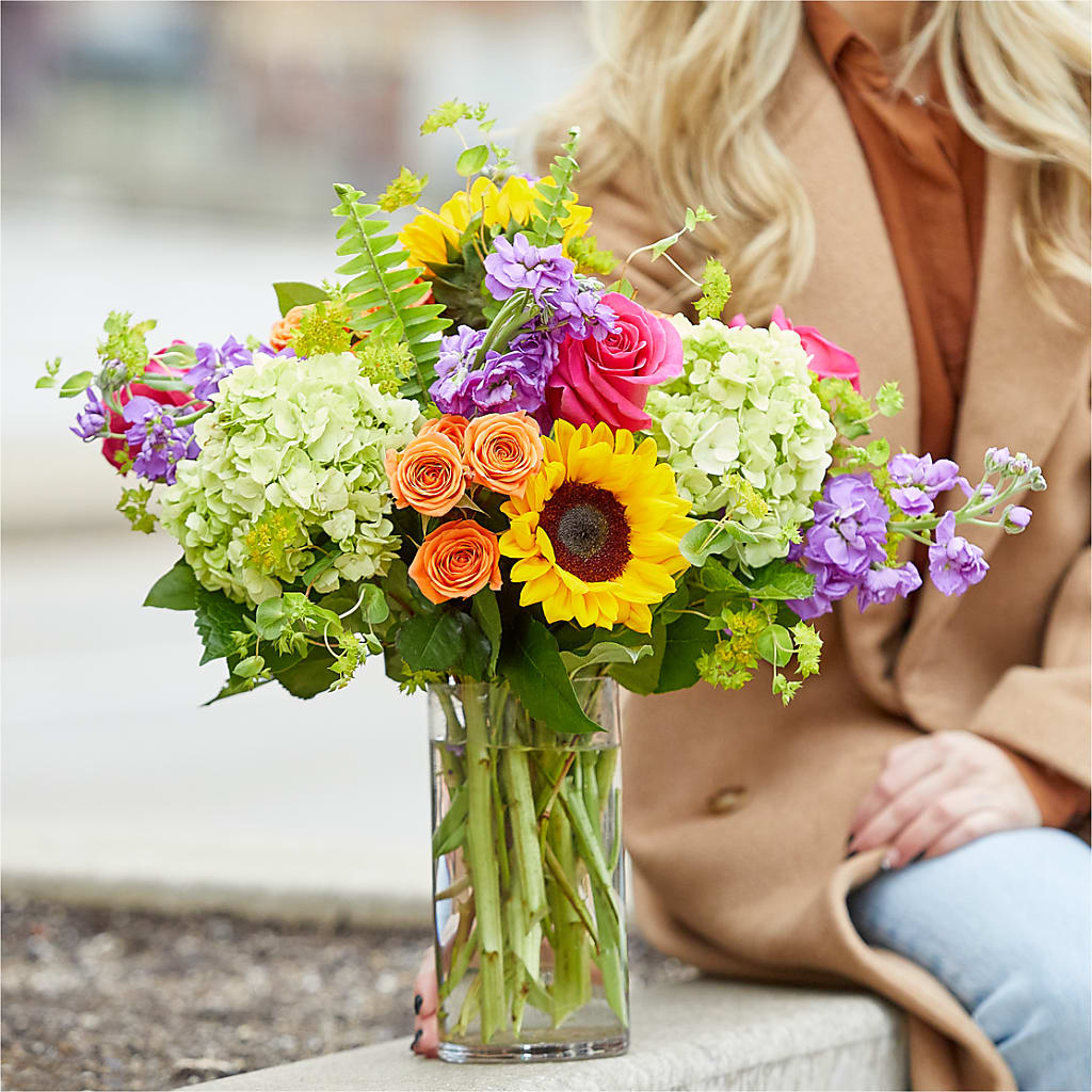 Vibrant Greetings Bouquet –  Nicholasville Florist, Nicholasville KY